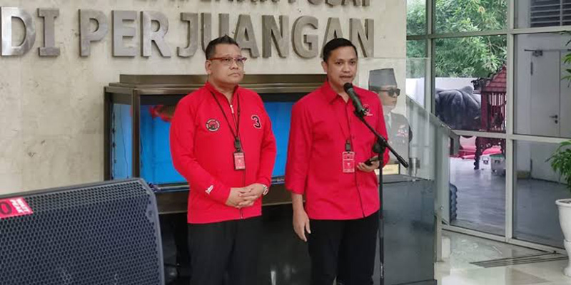 Ketua DPP PDIP, Ronny Talapessy (kanan)/RMOL