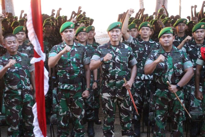 Danrem 045/Gaya Tinjau Yonif TP 946/Depati Menumbing, Tekankan Disiplin Prajurit