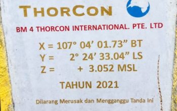 Patok semen bertuliskan nama ThorCon International Pte. Ltd. ditemukan di Pulau Gelasa, Kabupaten Bangka Tengah, Kepulauan Bangka Belitung. (Ist)